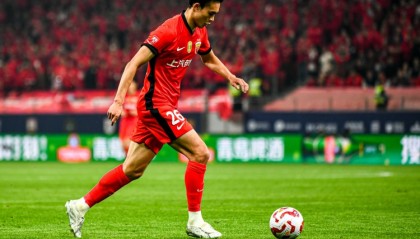 不凡👍刘若钒本赛季贡献5球4助攻，两项数据均是中超生涯最高